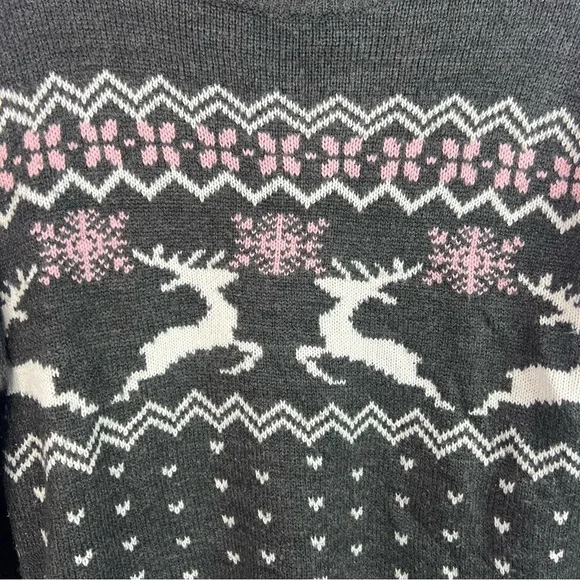 Canada weathergear sweater pull over Crew Neck Sweater with Deer Pattern - Picture 4 of 7